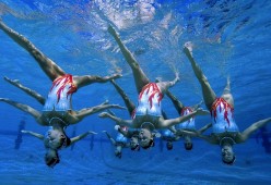Jiuyou Sports-跨界奇迹！纳达尔在阿森纳主场足球赛中惊险取胜，突破历史纪录引全网热议